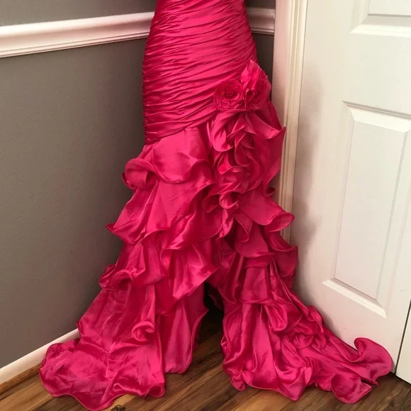 NEW ALYCE DESIGNS SZ 6 HOT PINK SATIN BEAD HIGH LOW FORMAL EVENING GOWN